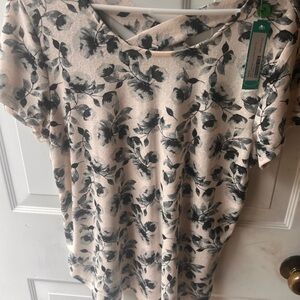 Bobeau Black and Cream Floral Blouse